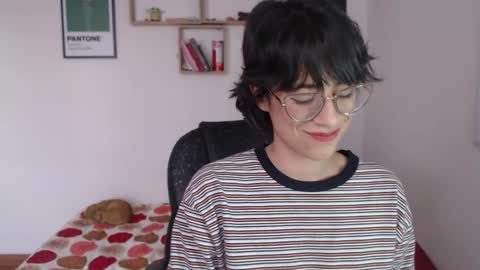 Snapshot of susana_w chatting on 12-23-24, 10:12 susana_w online show from 12-23-24, 10:12