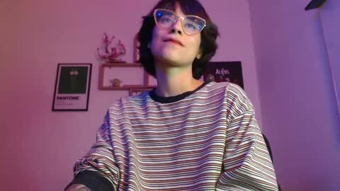 Snapshot of susana_w chatting on 12-24-24, 01:16 susana_w online show from 12-24-24, 01:16