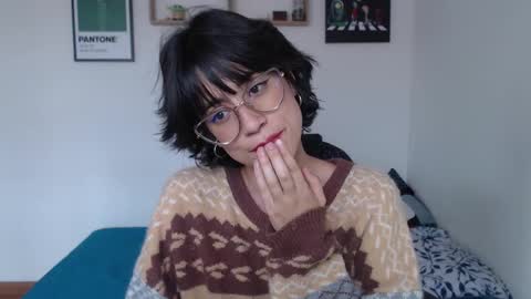 Snapshot of susana_w chatting on 01-06-25, 09:00 susana_w online show from 01-06-25, 09:00