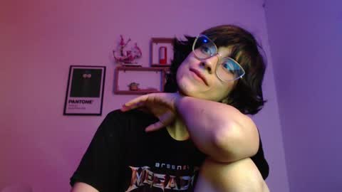 Snapshot of susana_w chatting on 03-05-25, 11:16 susana_w online show from 03-05-25, 11:16