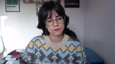 Snapshot of susana_w chatting on 03-12-25, 10:17 susana_w online show from 03-12-25, 10:17