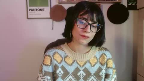Snapshot of susana_w chatting on 09-19-25, 10:54 susana_w online show from 09-19-25, 10:54