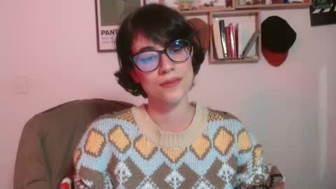 Snapshot of susana_w chatting on 11-17-25, 10:59 susana_w online show from 11-17-25, 10:59