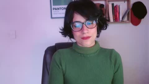 Snapshot of susana_w chatting on 11-20-25, 09:47 susana_w online show from 11-20-25, 09:47