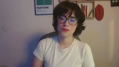 Snapshot of susana_w chatting on 12-20-25, 02:18 susana_w online show from 12-20-25, 02:18