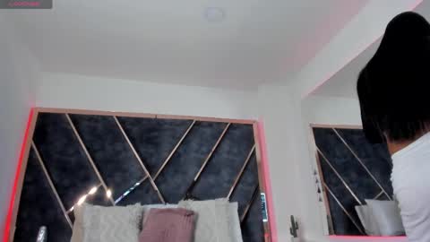 susanahenao online show from 04-27-26, 04:38