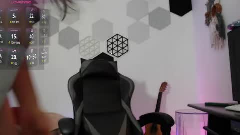 Susana hendrix    online show from 05-19-26, 06:25