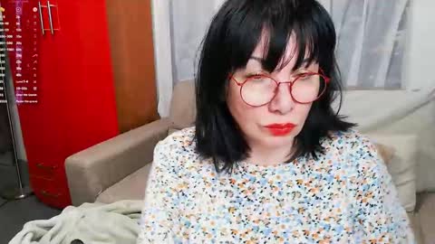 Snapshot of susanflower chatting on 01-14-25, 05:40 Susan online show from 01-14-25, 05:40