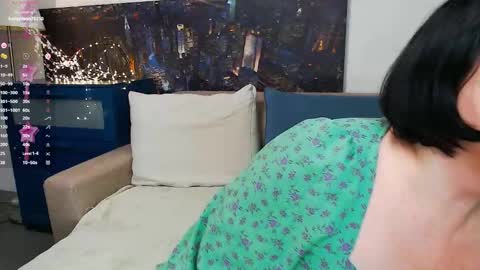 Snapshot of susanflower chatting on 02-15-25, 08:22 Susan online show from 02-15-25, 08:22