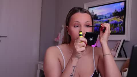 SusanJewel online show from 04-20-26, 06:27