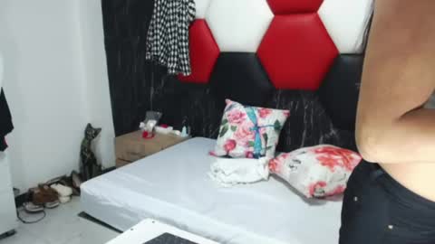 Snapshot of susanleroy chatting on 12-14-24, 03:51 susanleroy online show from 12-14-24, 03:51