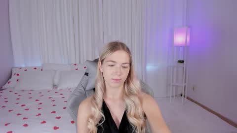 Susan online show from 09-18-25, 02:13