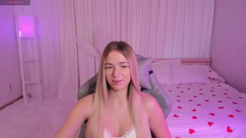 Susan online show from 11-10-25, 04:22