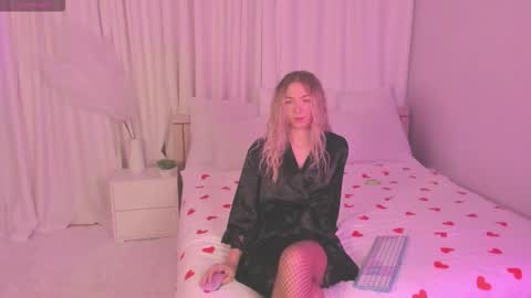 Susan online show from 12-04-25, 03:38