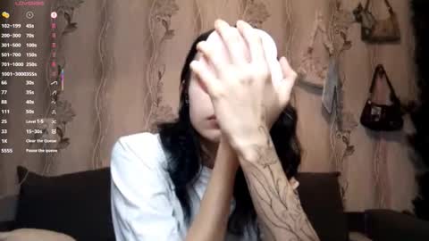 Kate online show from 12-17-25, 01:28