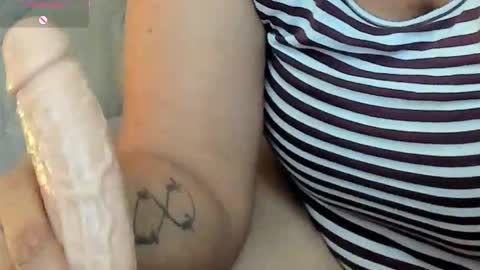 Amelia  online show from 01-05-26, 05:27