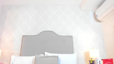 Snapshot of susanthomass chatting on 05-15-26, 07:48 susanthomass online show from 05-15-26, 07:48