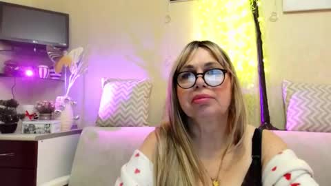 SusiexNoreen online show from 02-18-26, 10:39