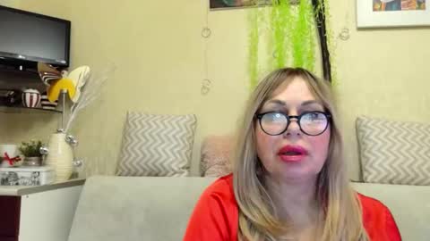 SusiexNoreen online show from 02-24-26, 04:21