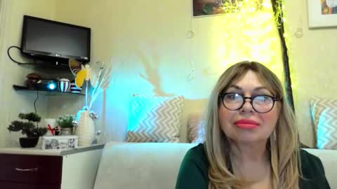 SusiexNoreen online show from 02-26-26, 01:59