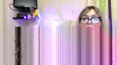 SusiexNoreen online show from 02-27-26, 04:18