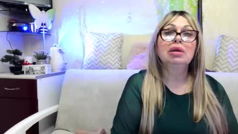 SusiexNoreen online show from 04-09-26, 07:03