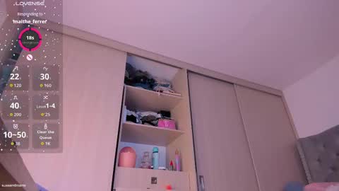 Snapshot of sussan_dream chatting on 09-29-25, 10:25 Juliana garcia online show from 09-29-25, 10:25