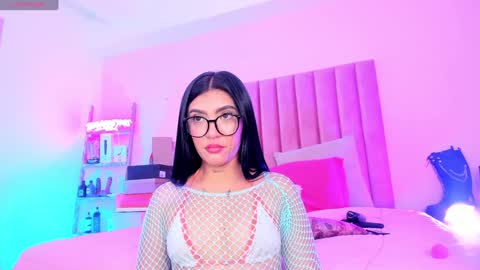 Sussan Nicole  online show from 01-30-25, 04:02