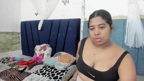 Snapshot of sussann_gomez chatting on 11-29-25, 11:57 sussann online show from 11-29-25, 11:57