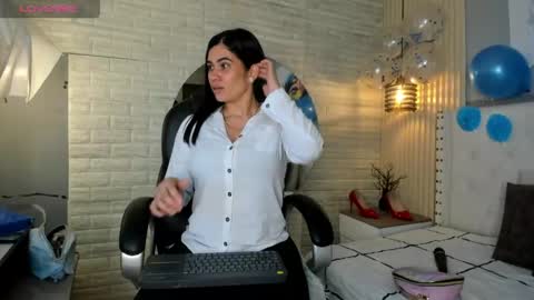 Snapshot of sussy__stone chatting on 06-07-26, 11:47 online show from 06-07-26, 11:47