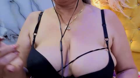 Snapshot of sussy_perez_ chatting on 02-22-26, 10:14 Sussy online show from 02-22-26, 10:14