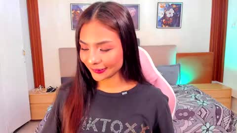 Snapshot of sussy_sweet4u chatting on 09-19-25, 10:49 sussy_sweet4u online show from 09-19-25, 10:49