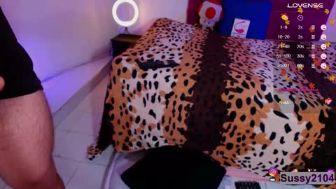 Snapshot of sussyandken21 chatting on 10-22-25, 11:21 sussy and  ken online show from 10-22-25, 11:21