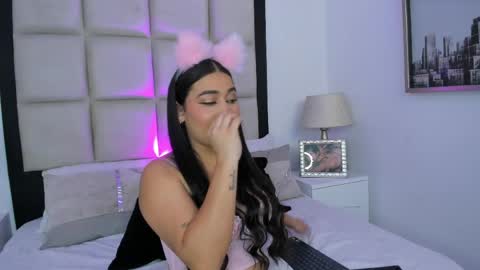 Snapshot of sussyfoxx_ chatting on 03-26-26, 03:23 sussyfoxx_ online show from 03-26-26, 03:23