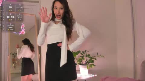 Snapshot of suzane_martin chatting on 03-17-26, 02:49 Hey Im Suzane online show from 03-17-26, 02:49