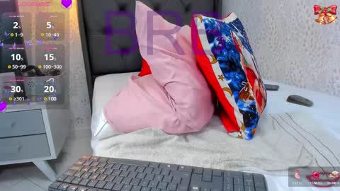 S U Z E T  online show from 12-17-24, 07:04