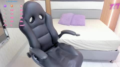 S U Z E T  online show from 04-27-26, 07:34