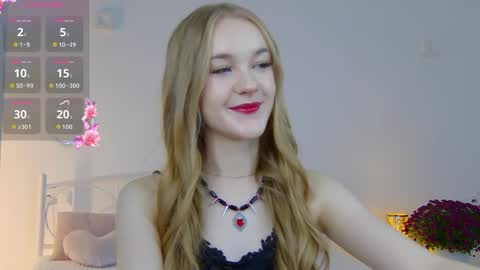 Suzi online show from 10-30-25, 02:29