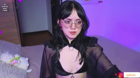 Snapshot of suzumi_ chatting on 02-01-25, 06:32 Jadde  online show from 02-01-25, 06:32