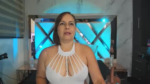 Suzy online show from 04-21-26, 10:21