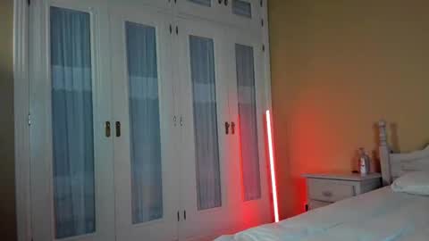 suzysuza online show from 09-25-25, 03:16