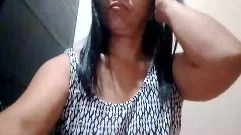 suzzie_hot online show from 10-31-25, 03:02