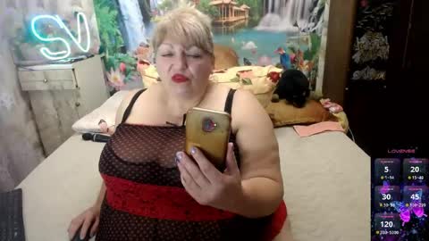 Snapshot of svetifox chatting on 05-18-26, 03:35 Sveti online show from 05-18-26, 03:35