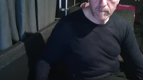 Snapshot of swartarn chatting on 05-25-26, 10:05 ArnSwart online show from 05-25-26, 10:05