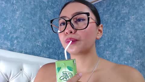 Amy  IG sweeet amy0 online show from 12-17-24, 11:59