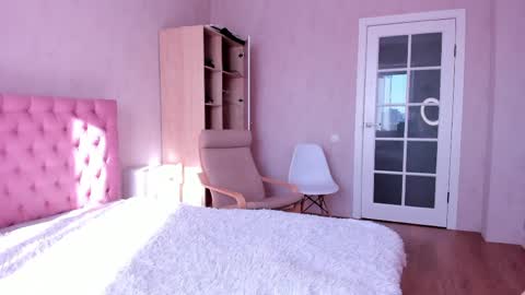 sweeety_peach online show from 04-07-26, 10:05