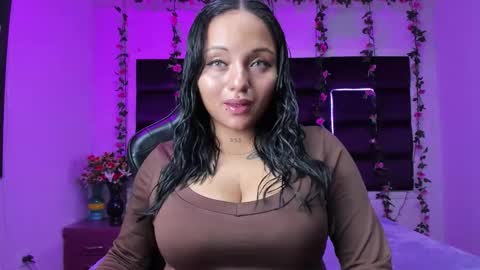 Snapshot of sweelanna chatting on 11-16-25, 01:33 sweet ana online show from 11-16-25, 01:33