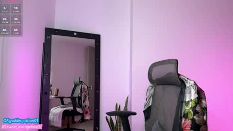 Snapshot of sweer_oshun chatting on 09-21-25, 03:24 Evangeline online show from 09-21-25, 03:24