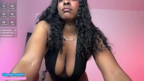 Snapshot of sweer_oshun chatting on 10-07-25, 02:58 Evangeline online show from 10-07-25, 02:58