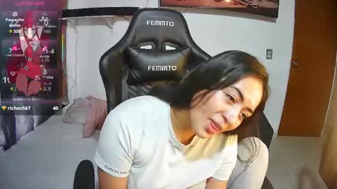 sweet10salome online show from 10-25-25, 02:13